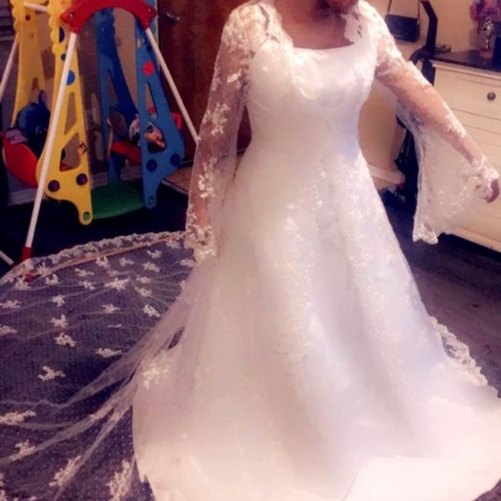 Wedding dress